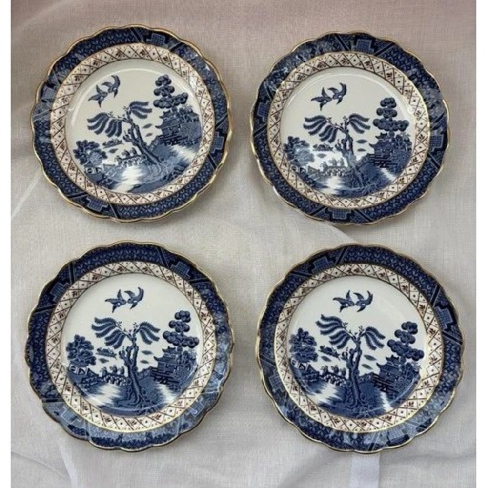 Booths Real Old Blue Willow 4 Bread / Butter 6 1/8 PLATES England Gold Rim A8025